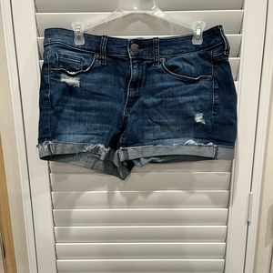 Universal thread shorts